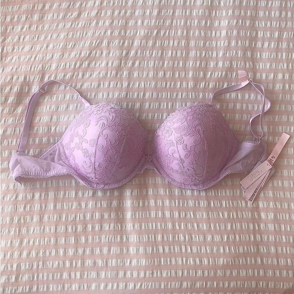 Victoria's Secret Dream Angels Lavender Lace Bra - Picture 4 of 4